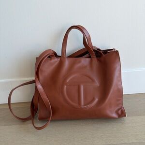 Telfar Medium Shopping Bag | Tan